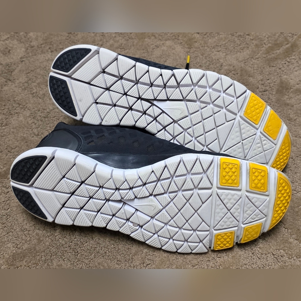 Nike Free 4.0 v2 Livestrong Running Shoes Women’s Size 10 - Picture 6 of 8